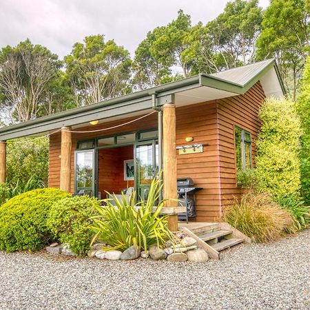 Paparoa Beach Hideaway With Hot Tub Barrytown Exterior foto